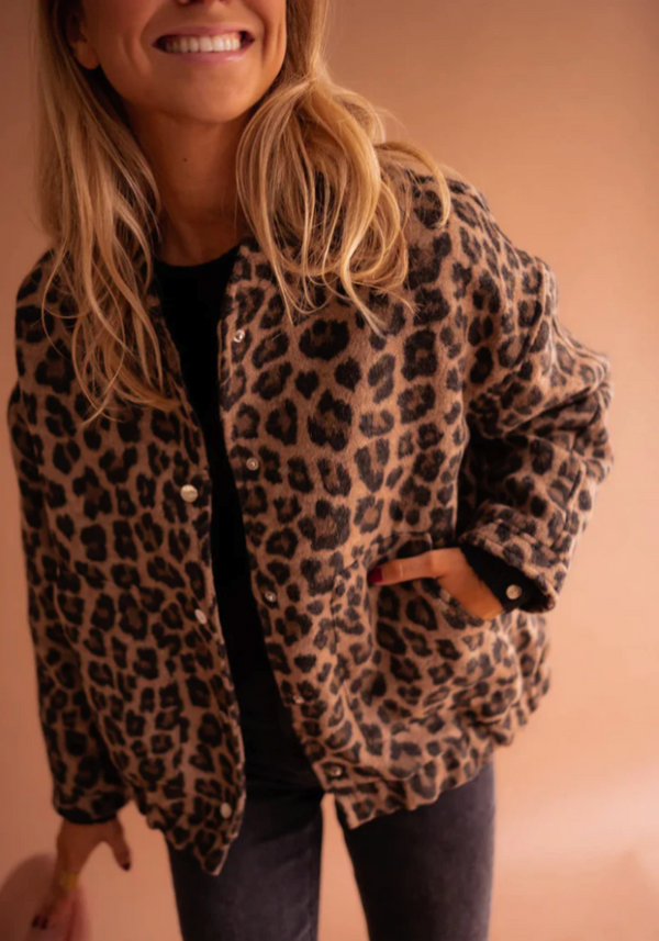 LEONA™ | Stylish Leopard Print Jacket